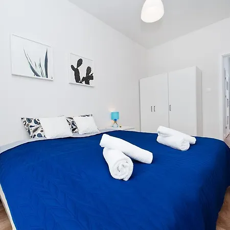 Apartment In-apart Cracow Old Town Novum Krakau